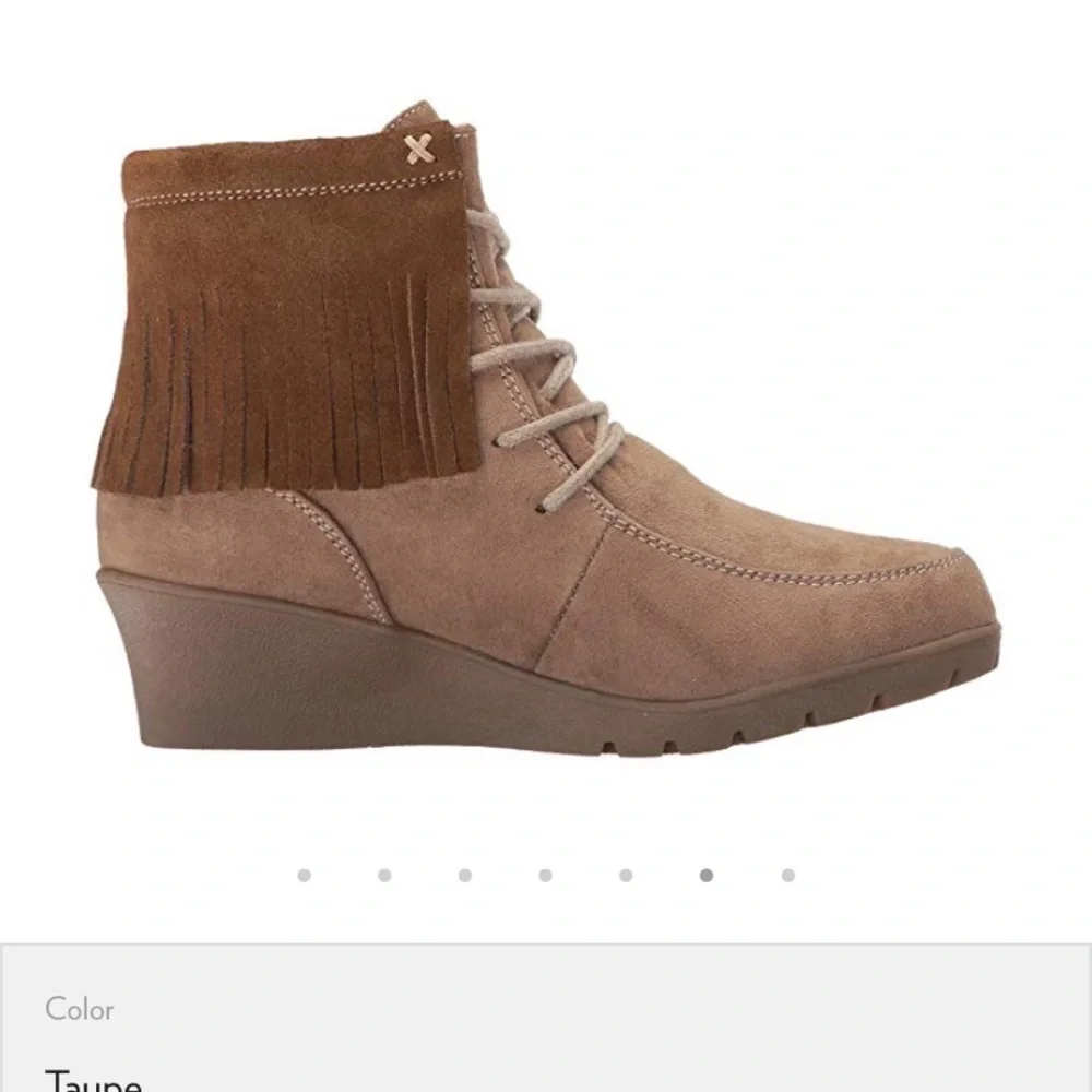 Kenneth Cole Reaction Simona Taupe Fringe Wedge 4